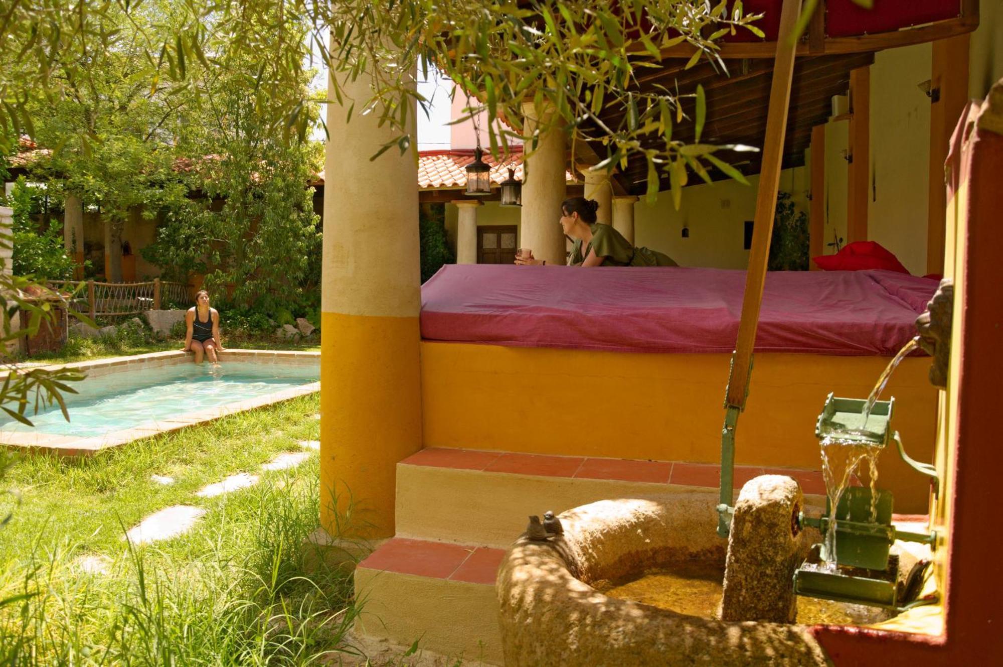 Termas Aqua Libera Guest House Aljucén Exterior foto